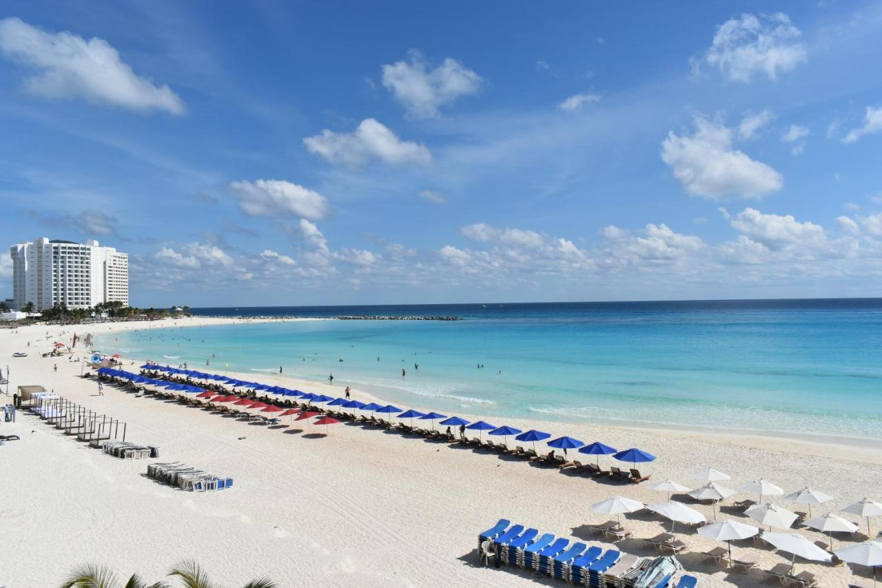 Luxury Caribbean Condos By Salvia Cancun Beachfront Exterior photo